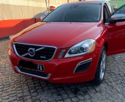 A venda Volvo T6 XC 60