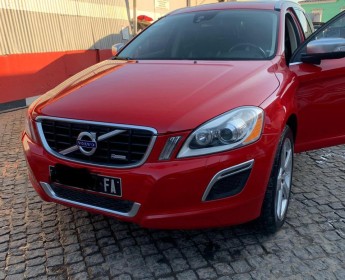 A venda Volvo T6 XC 60