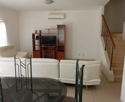 A venda Vivenda T4 + Anexo no Cassenda