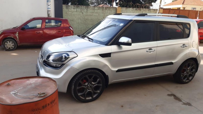 Venda Kia sol limpo