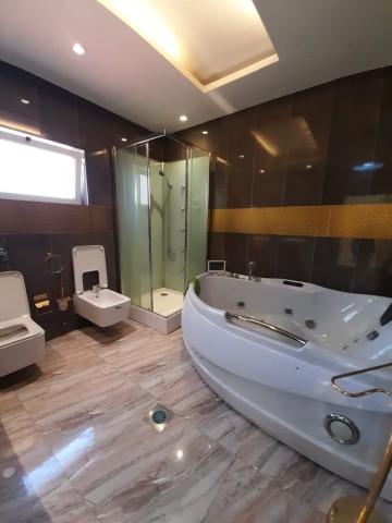Venda Belíssima casa V4+1 com piscina Benfica kifica