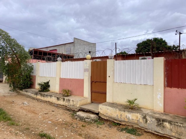 Venda Moradia Térrea no camama