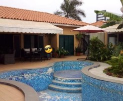 A venda Vivenda V4 térrea com piscina em Talatona condomínio Alpha*