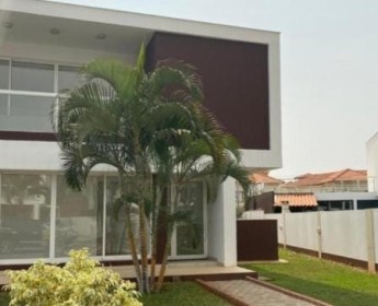 A venda Vendo Vivenda V3+1 com Piscina em Talatona, condomínio Palmeiras