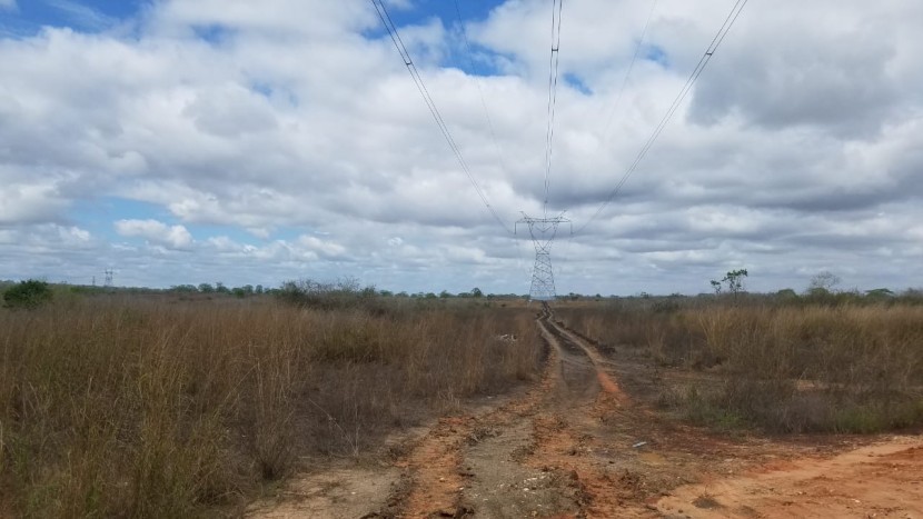 Venda TERRENO DE PRIMEIRA LINHA CATETE - CASSONECA