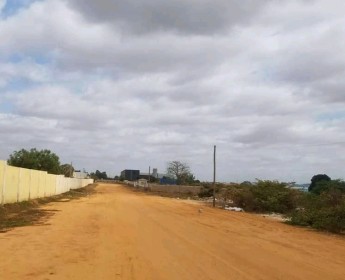 A venda TERRENO PROPÍCIO PARA O SECTOR INDUSTRIAL