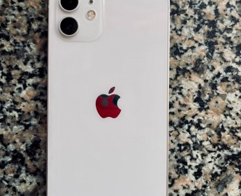A venda IPhone 12 normal