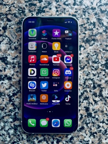 Venda IPhone 12 normal