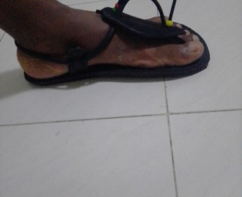 A venda Vendo Chinelas de artesanato de alta qualidade e excelente