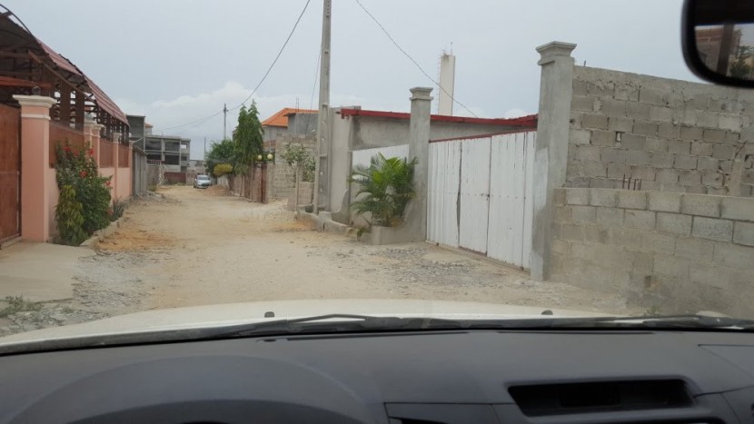 Venda Esta a venda uma vivenda em Viana Luanda Sul junto ao Ginga Shiping
