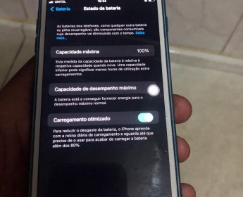 A venda IPhone 6s Plus 64GB