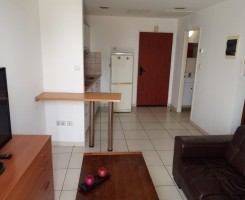 A venda ARRENDA-SE APARTAMENTO T0 MOBILADO - MACULUSSSO