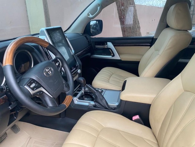 Venda À VENDA: Toyota Land Cruiser V8