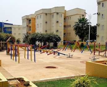 A venda À VENDA: Apartamento T3, No Condomínio Cajueiro, Nova Vida II (2)