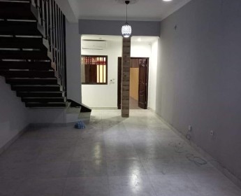 A venda VENDE-SE VIVENDA T3 - BAIRRO AVALODIA