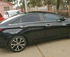 A venda HYUNDAI SONATA 2014