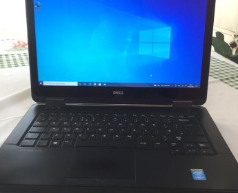 A venda COMPUTADOR PORTÁTIL DELL ECRÃ TÁCTIL ( DIGITAL)