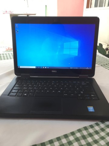 Venda COMPUTADOR PORTÁTIL DELL ECRÃ TÁCTIL ( DIGITAL)