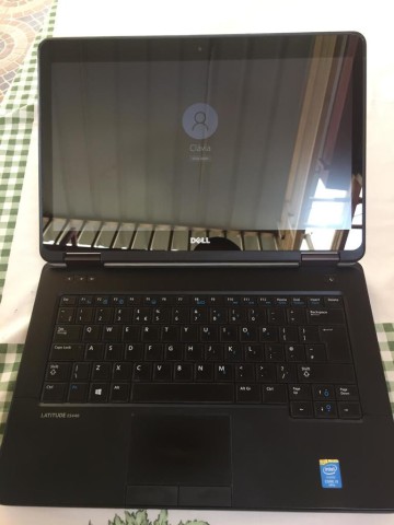 Venda COMPUTADOR PORTÁTIL DELL ECRÃ TÁCTIL ( DIGITAL)