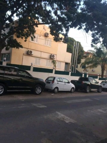 Venda Vende se está vivenda localizado no bairro azul