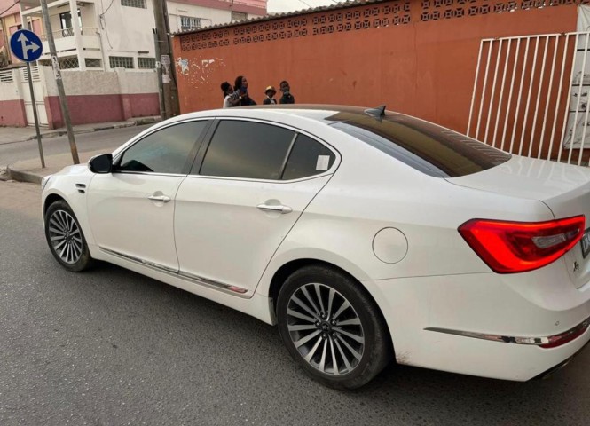 Venda Kia K7