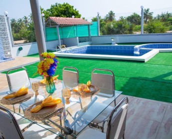 A venda Moradia V3 +1 com piscina, ilha do mussulo