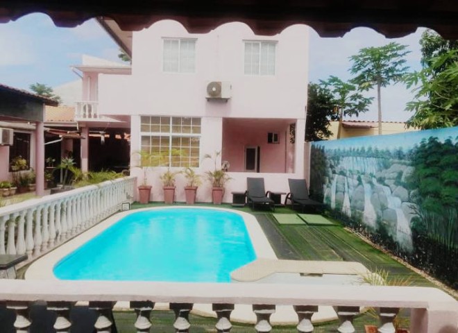 Venda Vivenda com piscina V3+1, Patriota