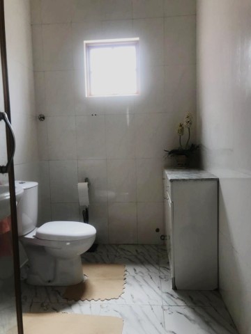 Venda Vivenda com piscina V3+1, Patriota