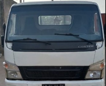 A venda Mitsubishi Canter