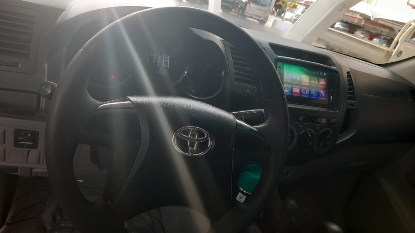 Venda TOYOTA HILUX AUTOMÁTICO cinza