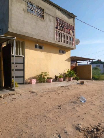 Venda Vende-se está residência