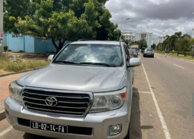 Venda Toyota Land Cruiser Gxr v8