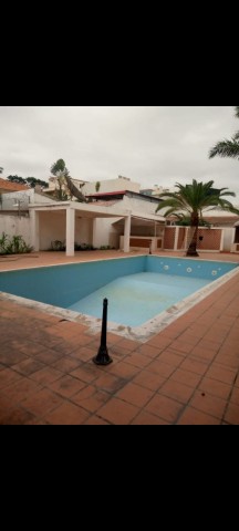 Venda A venda Vivenda v18 com piscina na maianga