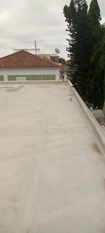 Venda A venda Vivenda v18 com piscina na maianga