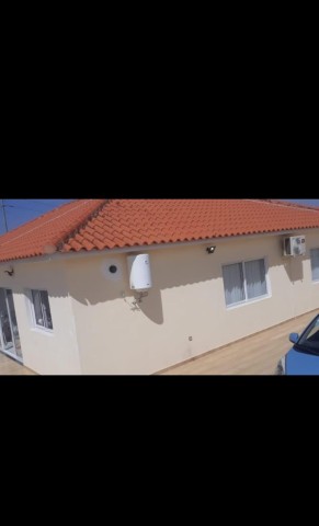Venda Vivenda V3 com Piscina no Condomínio Vila Flor Camama