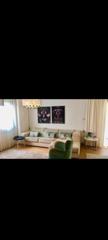 Venda Vivenda Duplex do tipo V4 com terraço no Benfica Rua do BFA