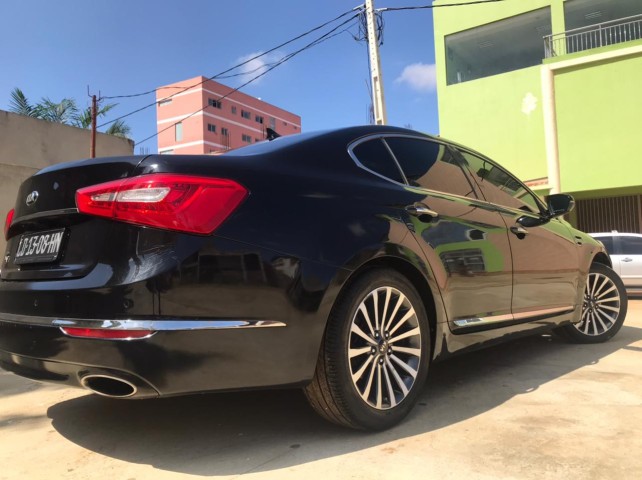 Venda Kia K7 semi novo mrin
