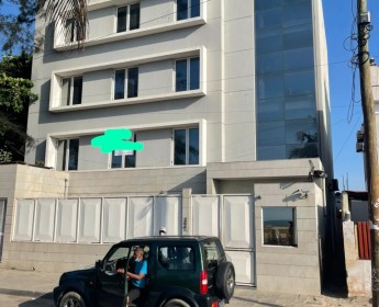 A venda VENDER ou arrenda-se EDIFICIO - ILHA DE LUANDA 18 App t1