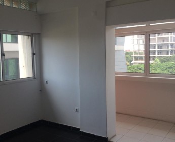 A venda Apto T3 no centro da cidade, policrp