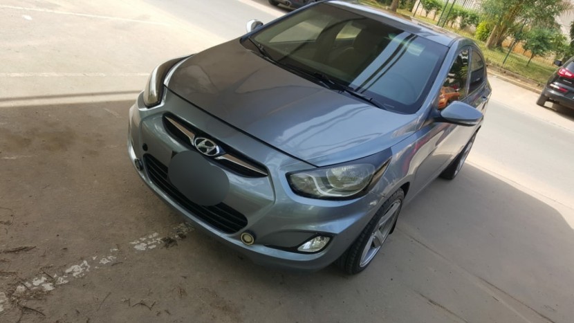 Venda HYUNDAI ACCENT