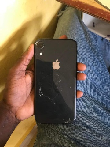 Venda IPhone XR 64GB