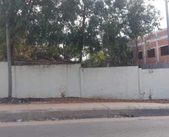 A venda Terreno localizado no Benfica, rua do BFA mri