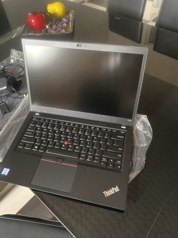 Venda Lenovo Think pad T490s