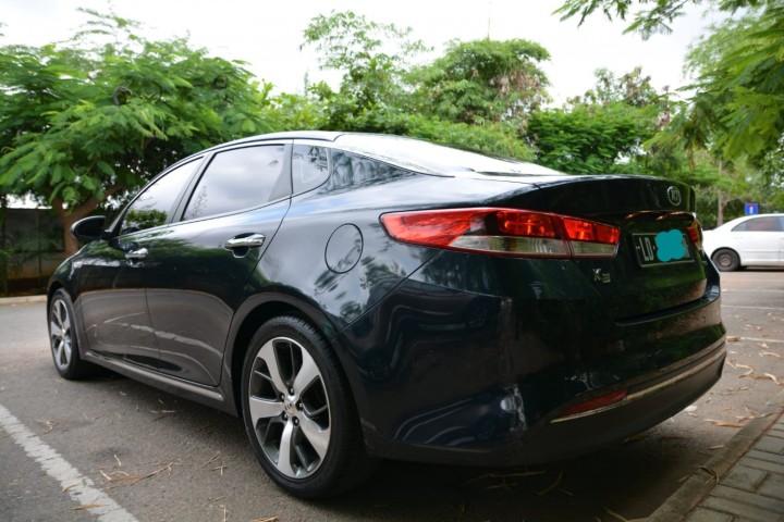 Venda Kia K5 semi novo Grmny