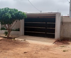 A venda Casa Vivenda V4 no Zango 3 primeira paragem