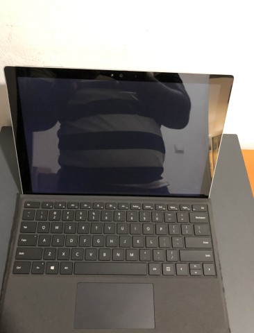 Venda Microsoft Surface Pro 4 Core i7 8GB RAM 256GB SSD limpo