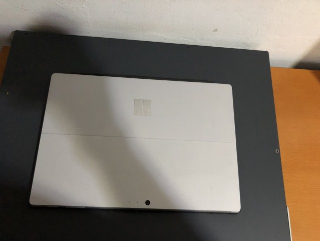 Venda Microsoft Surface Pro 4 Core i7 8GB RAM 256GB SSD limpo