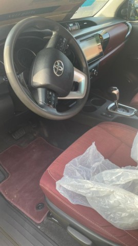 Venda Toyota Hilux H semi novo prnt