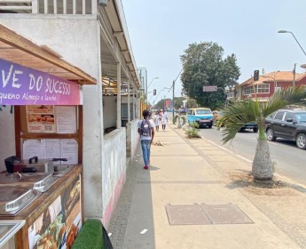 A venda Vivenda T4 + Anexo, no Zé Pirão, a beira na Estrada