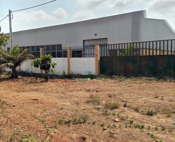 A venda Vende-Se Armazém Com 1.000 M2 - Via Expressa